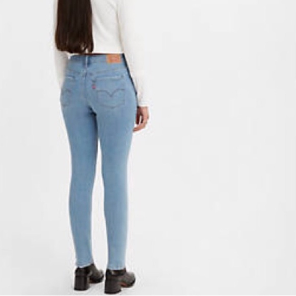 Levi’s 311 shaping skinny jeans